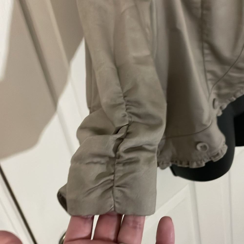 Women’s Light Taupe Ruffled Button Jacket - Picture 5 of 7
